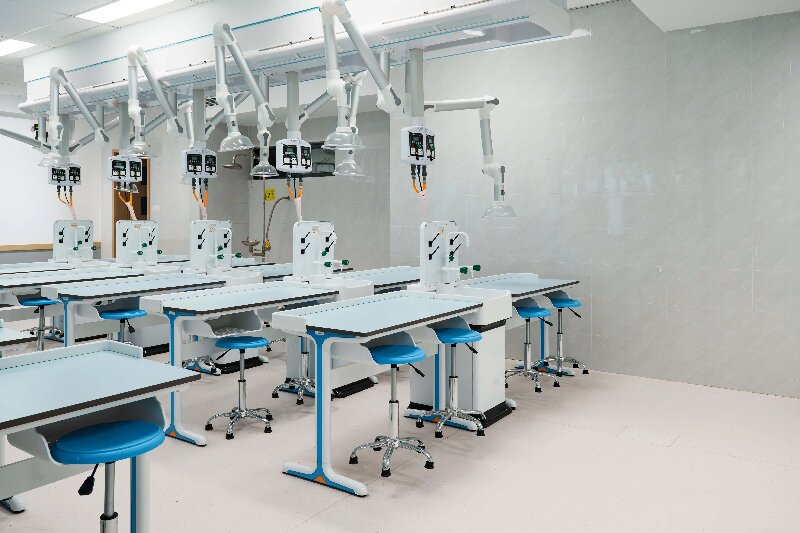 潔弗樂學(xué)校pvc地板